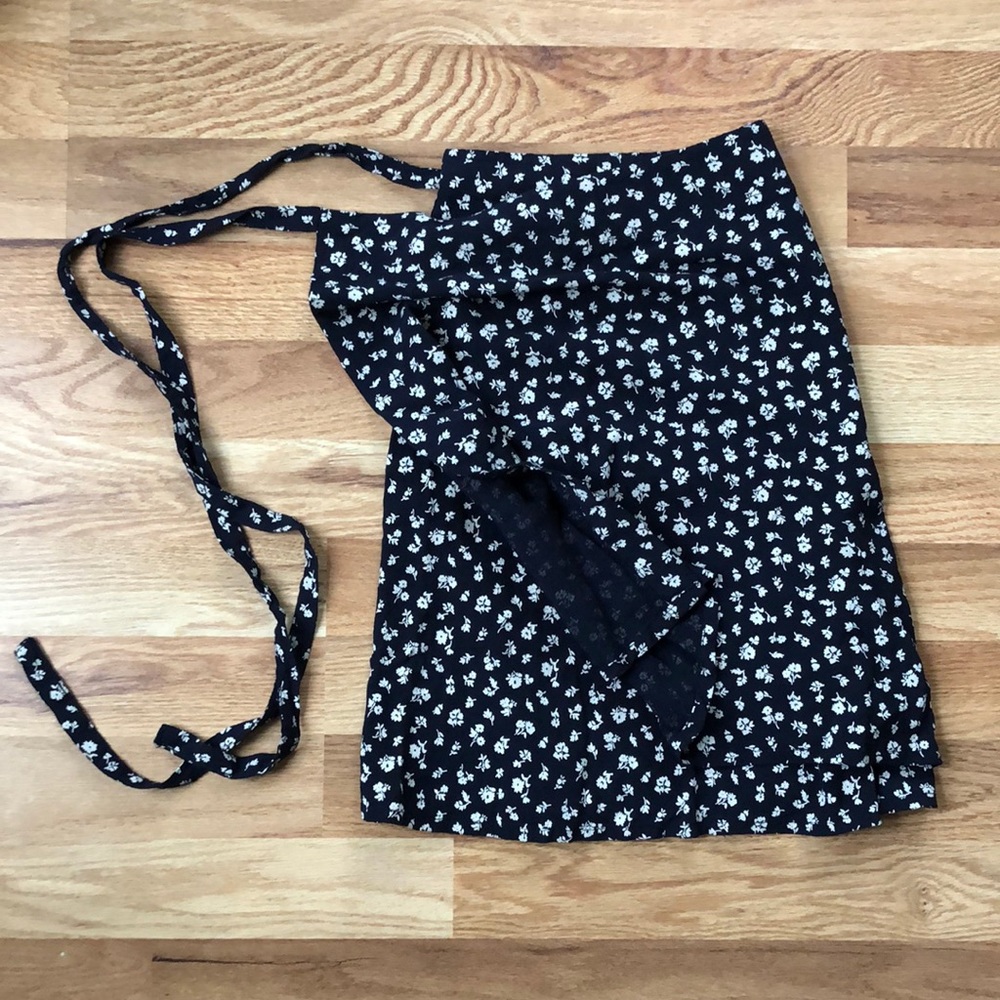 Brandy Melville wrap skirt